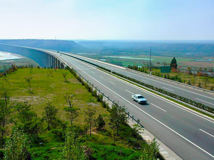 Shan’xi Xi`an to Yumenkou highway
