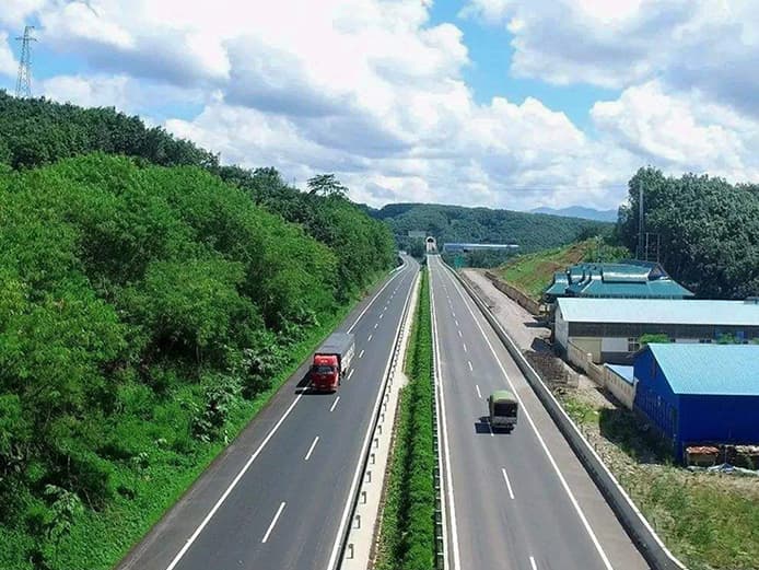 The highway reconstruction and extension from Xiaoyu Yang to Mohan
